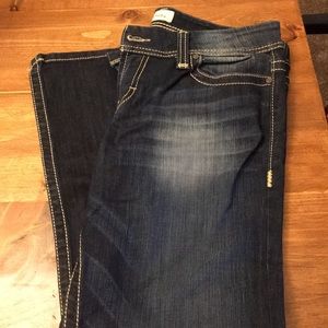 Buckle jeans